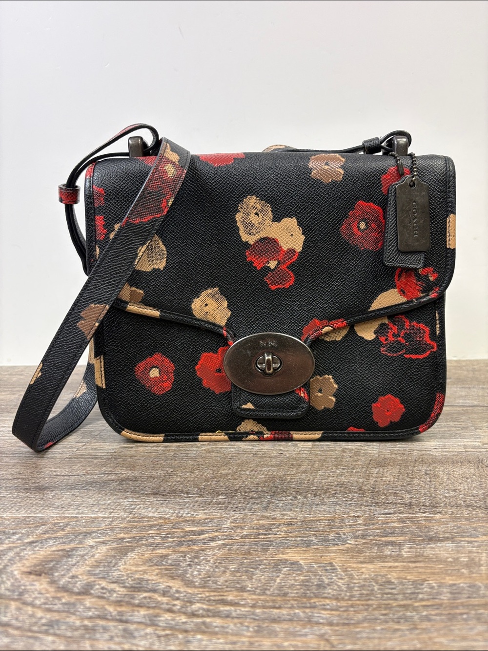 Coach Floral Print Turnlock Crossbody Shoulder Bag Black Red Tan